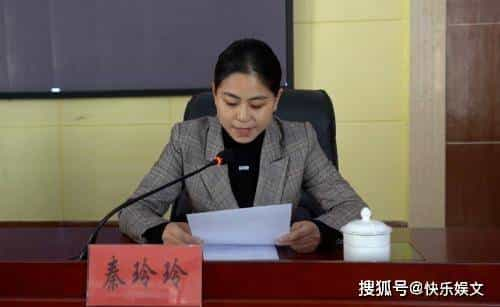 继扬州美女戴副局长后！四川35岁秦副县长又被查，长相甜美可爱